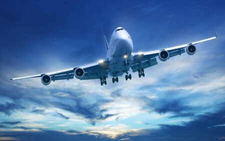 Airlines Halt Middle East Flights Amid Ongoing Safety Concerns