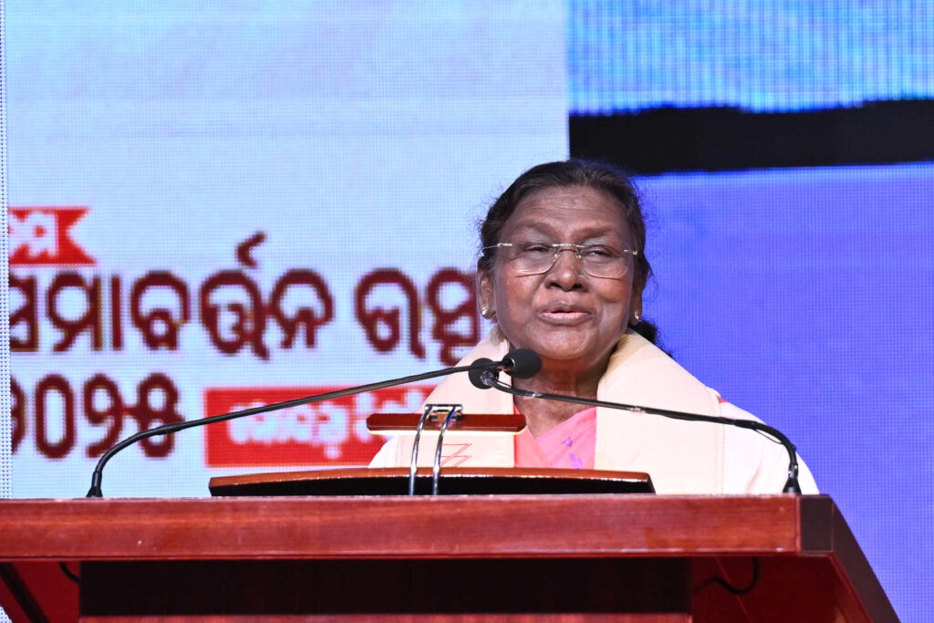President Attends Ravenshaw University Convocation in Cuttack
